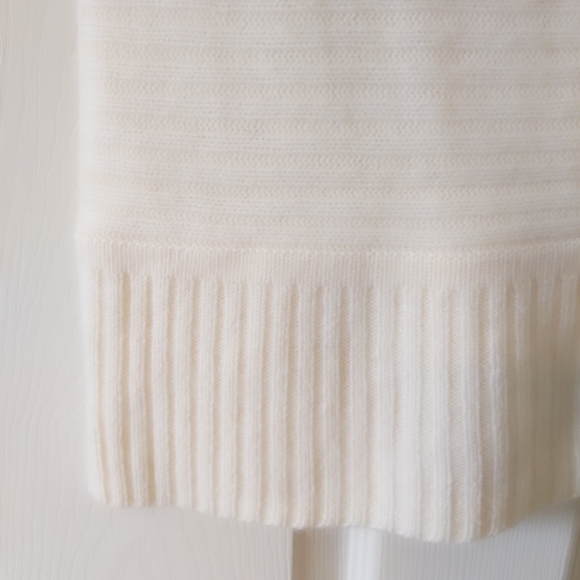 Modern Soul Wool Blend Twin-set Cream Small - Picture 6 of 16